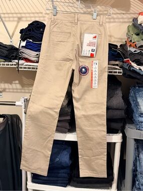 Izod Slim Flat-Front Stretch Pants in Beige